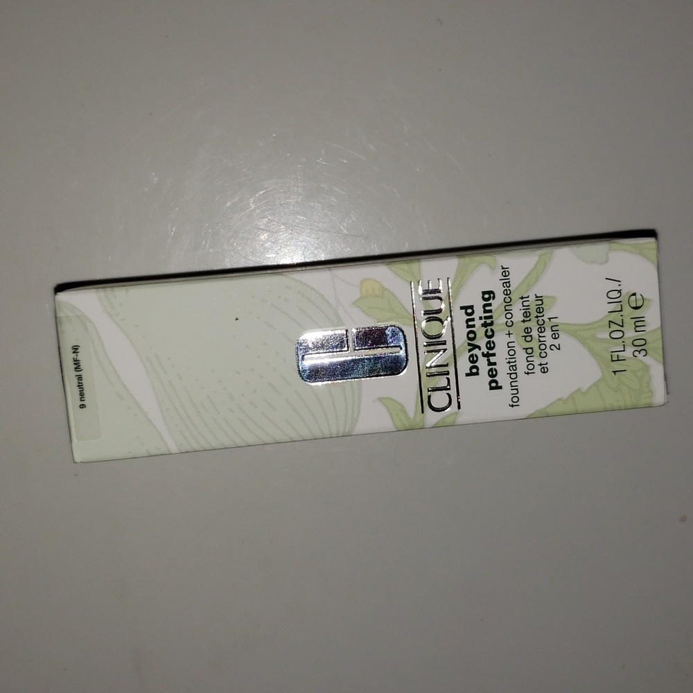 New and unopened Clinique beyond perfecting foundation + concealer